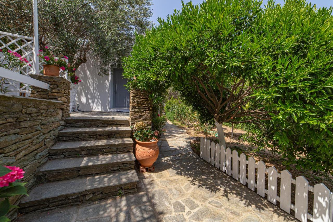 Small Paradise Holiday home Andros Town